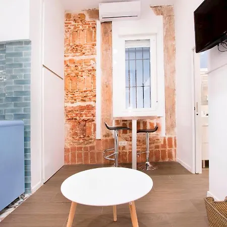 Fancy One-Bedroom La Latina Madrid Buitenkant foto